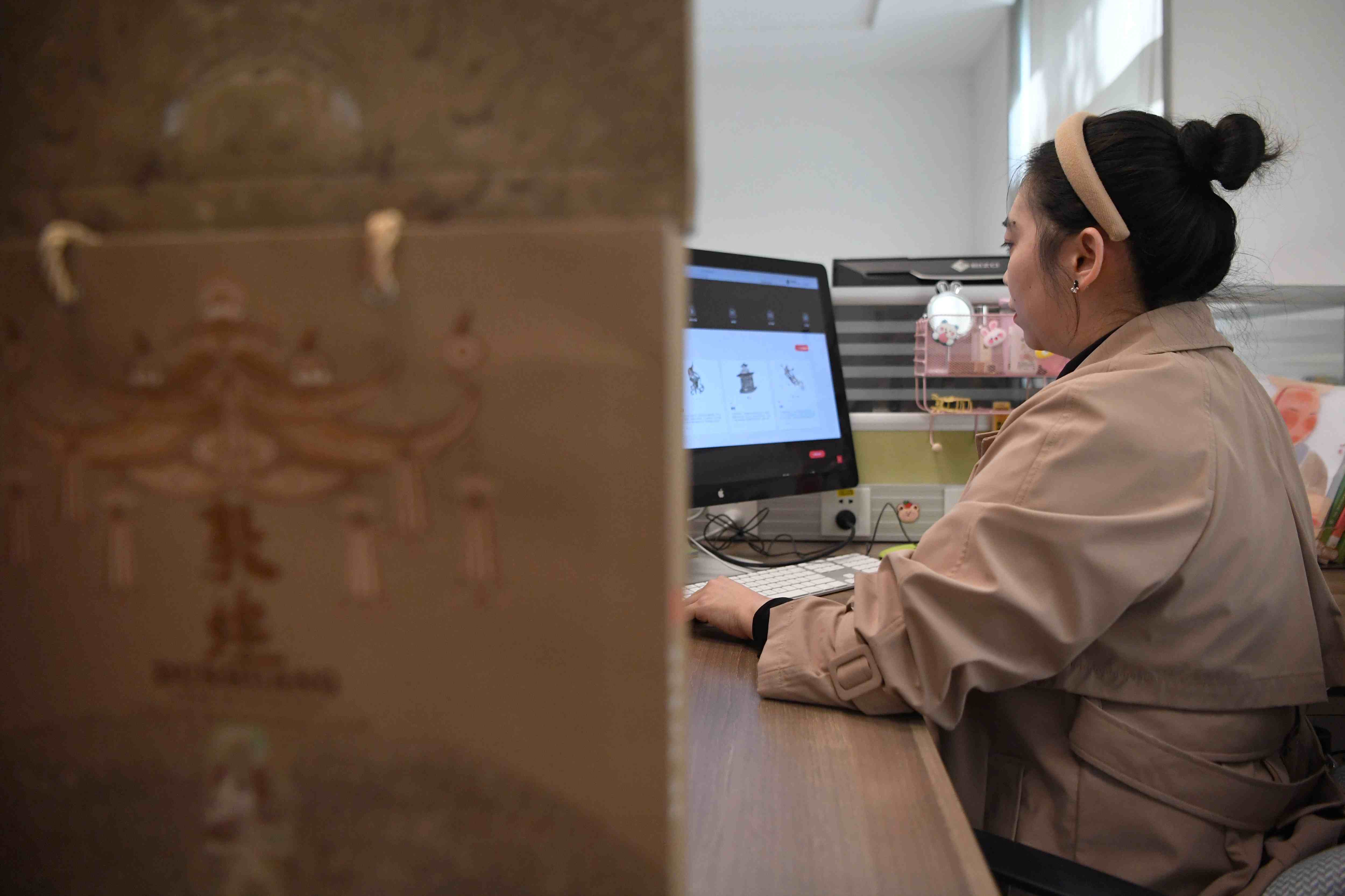 新华全媒+丨年轻的他们，让敦煌不再遥远 第11张