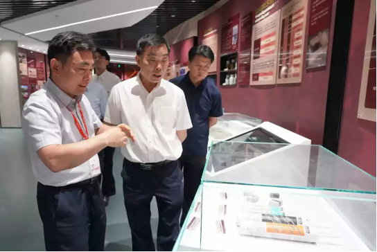 中国机械冶金建材工会全国委员会分党组书记、主席陈杰平赴东方雨虹走访慰问 第5张