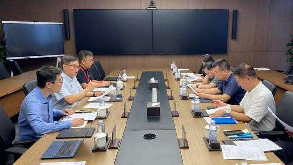 海淀区区委常委、副区长岳立一行到访软通动力 第1张
