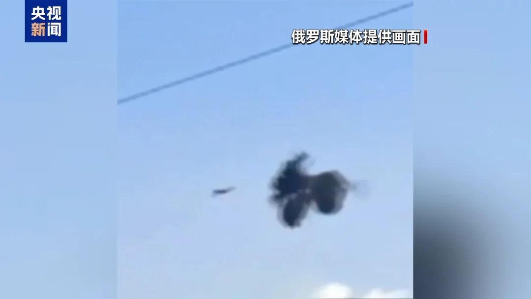 突发！莫斯科遭袭击！三个机场一度暂停航班起降→